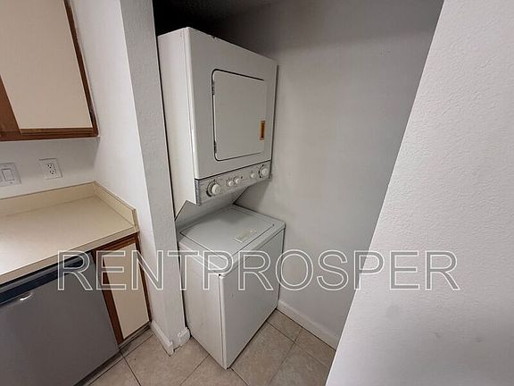 4th image of 4149 S Semoran Blvd APT 7