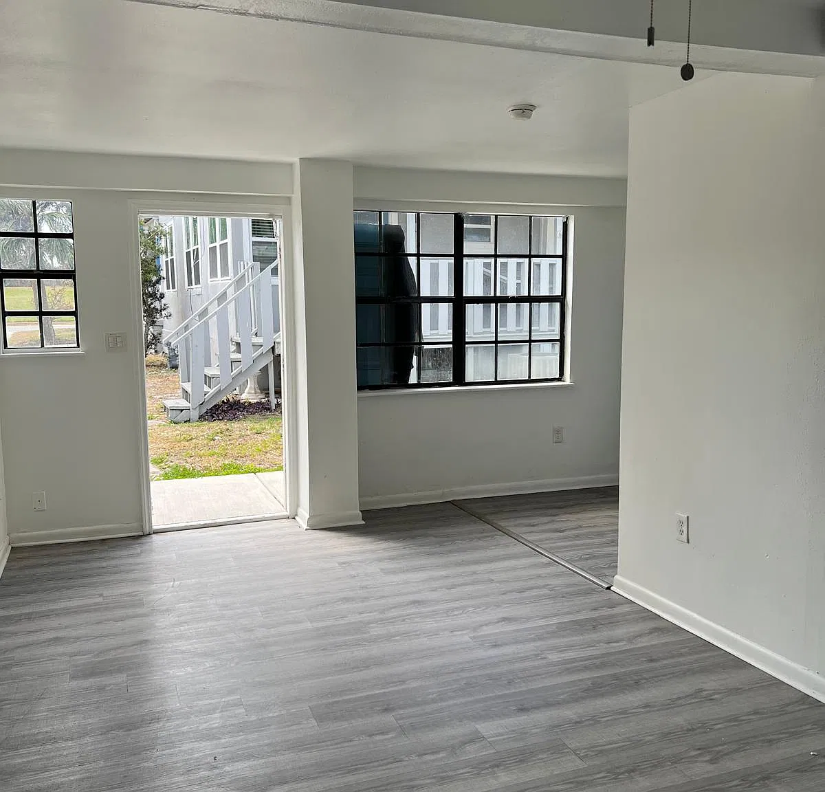 Studio, 400 sqft, $1,800 — Photo 4