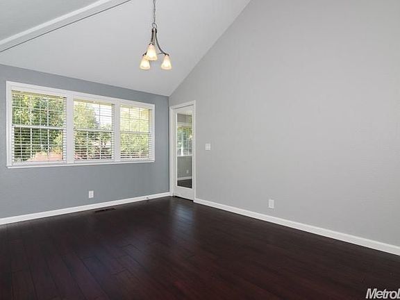 3rd image of 809 Still Breeze Way
