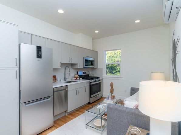 5530 College Ave #207