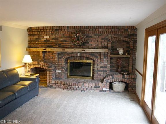 5th image of 649 Berkshire Dr