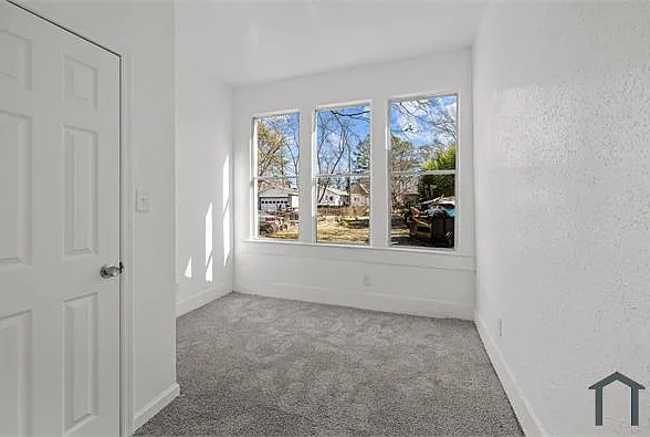 1217 Fulton Ave — Photo 10