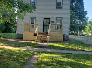 2027 E Jackson St, Springfield, IL 62703