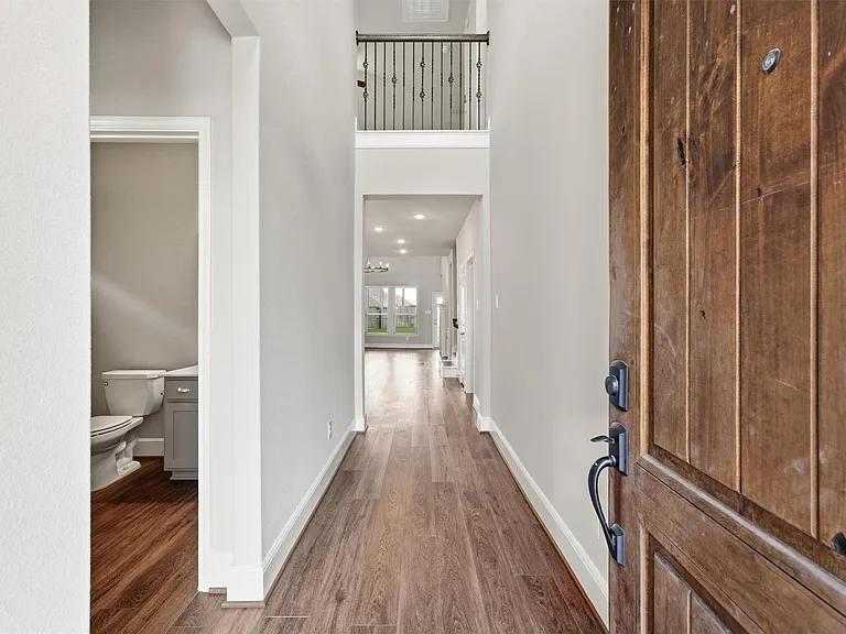 2539 Lilac Point Ln — Photo 3