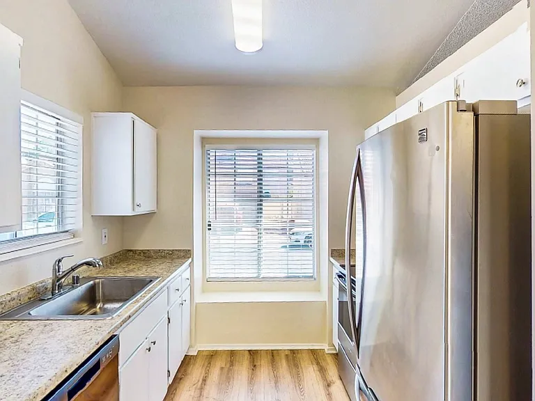 2725 Poppyseed Way — Photo 4