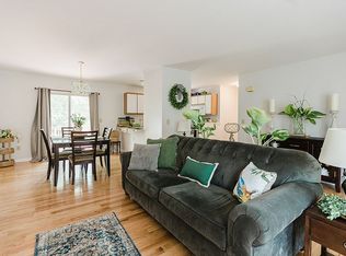 60 Wynantskill Way, Troy, NY 12180