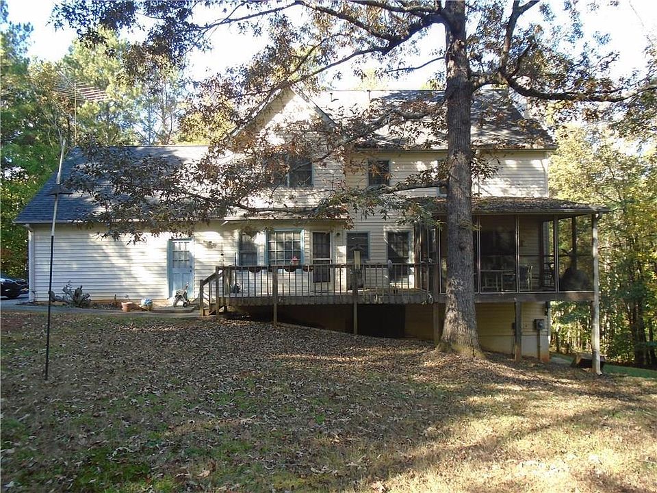 2nd image of 1452 Holly St