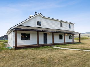 520 Honey Bee Ln, Corvallis, MT 59828