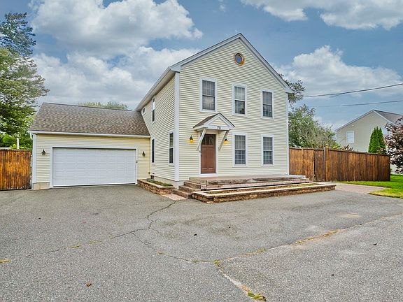 3rd image of 76 Somers Rd