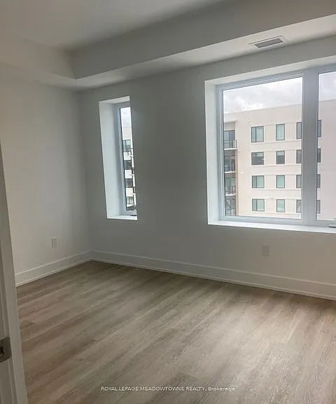 19 B West St N #403 — Photo 6