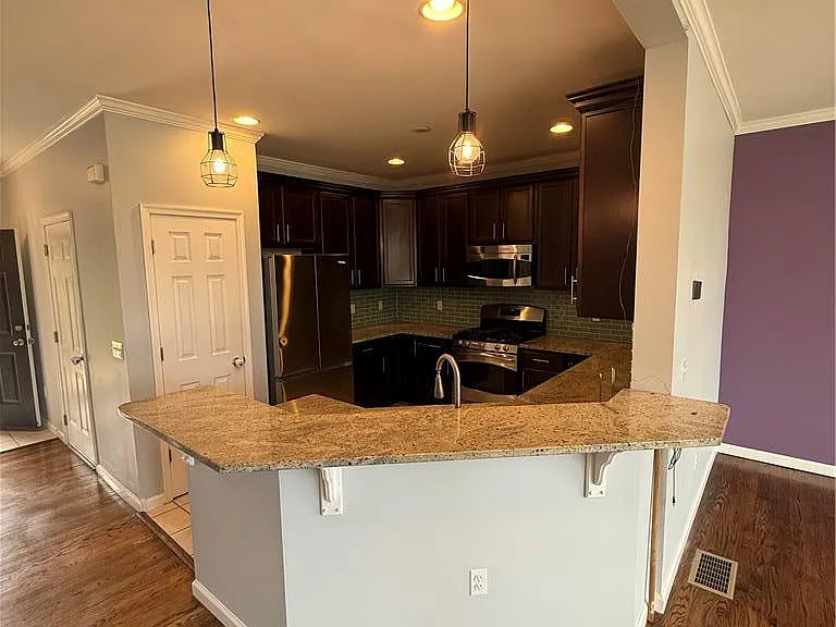 4528 Bellflower Way — Photo 8