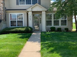 2745 Acorn Ct, Dundee, IL 60118