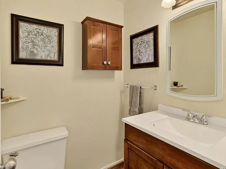 5846 S Pearl St — Photo 6