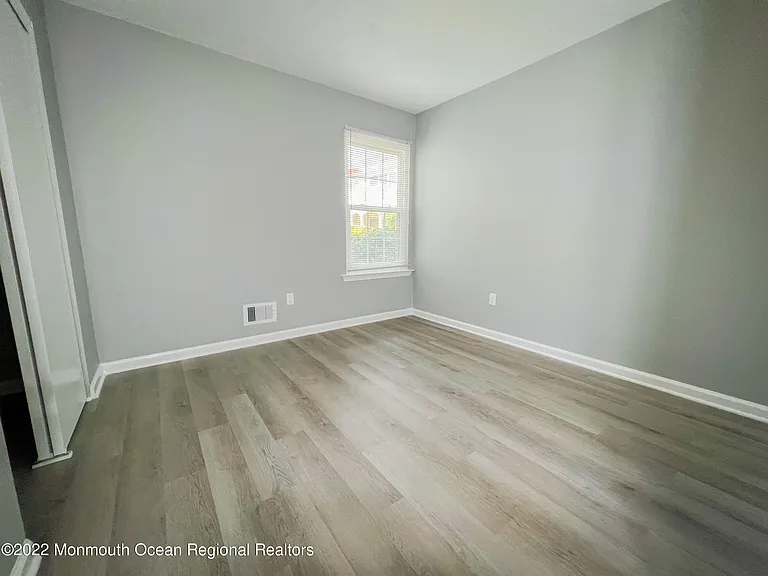 313 Tulip Ln — Photo 20