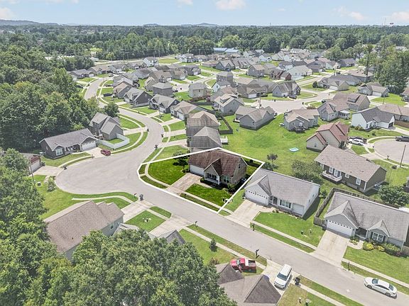 4th image of 1622 Bobby Nichols Dr