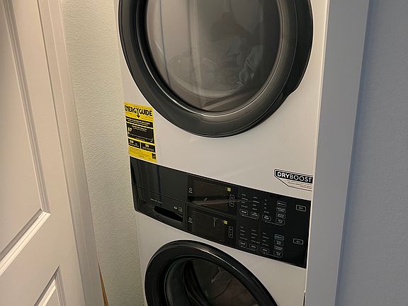 4th image of 18250 Via Aurelia Dr