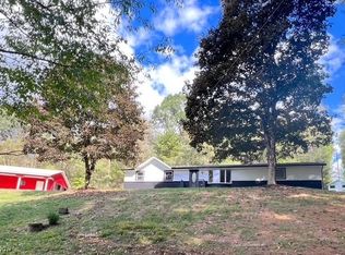 6285 Adams Rd NE, Sherrodsville, OH 44663