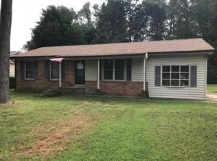 305 Monroe Dr, Colonial Beach, VA 22443