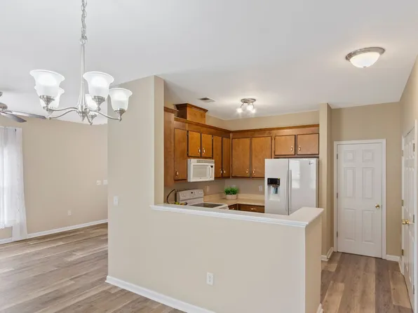 1915 Algonquin Trl, Williamsburg, VA 23185
