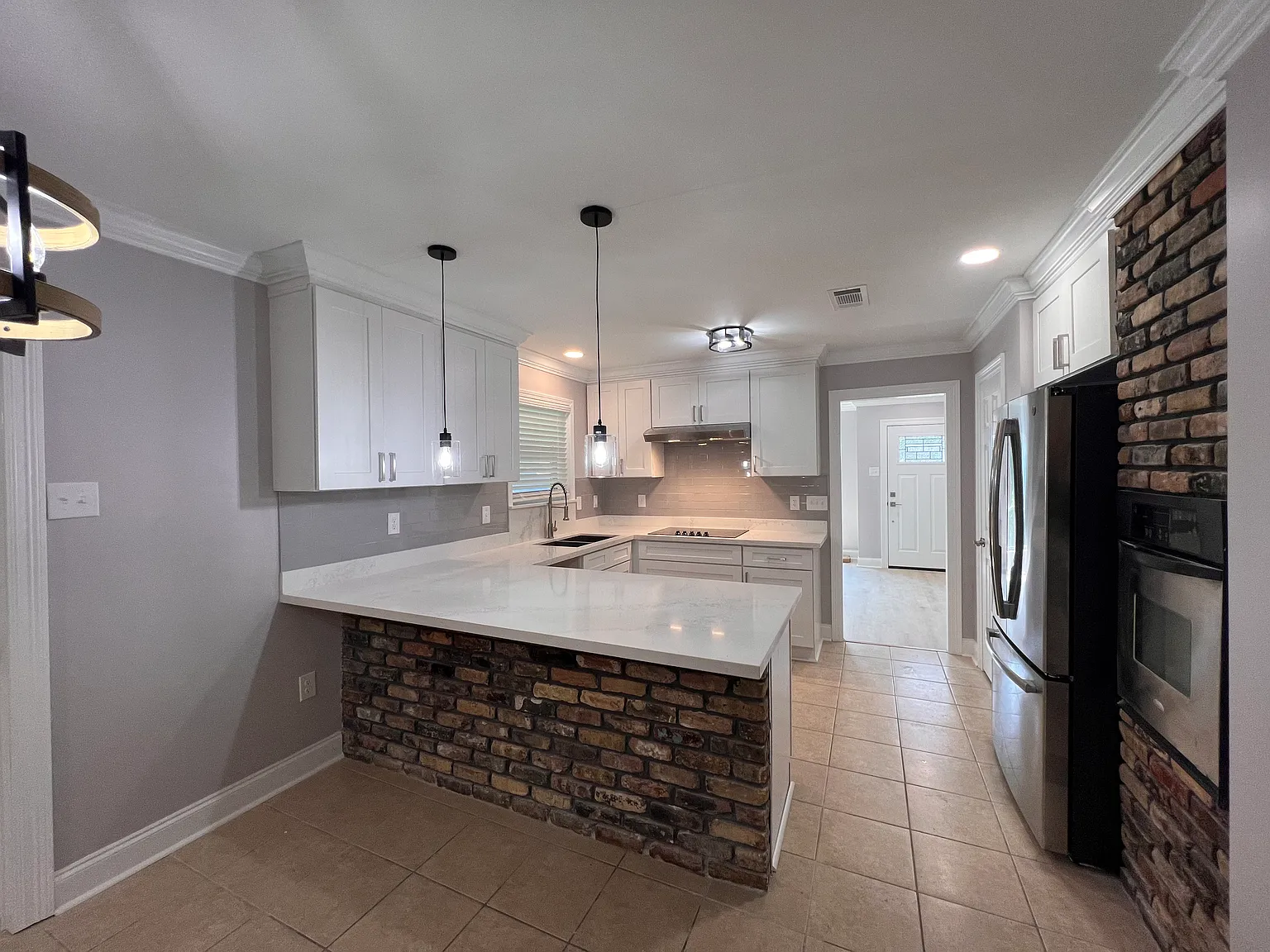 3 bed, 1520 sqft, $2,400 — Photo 2