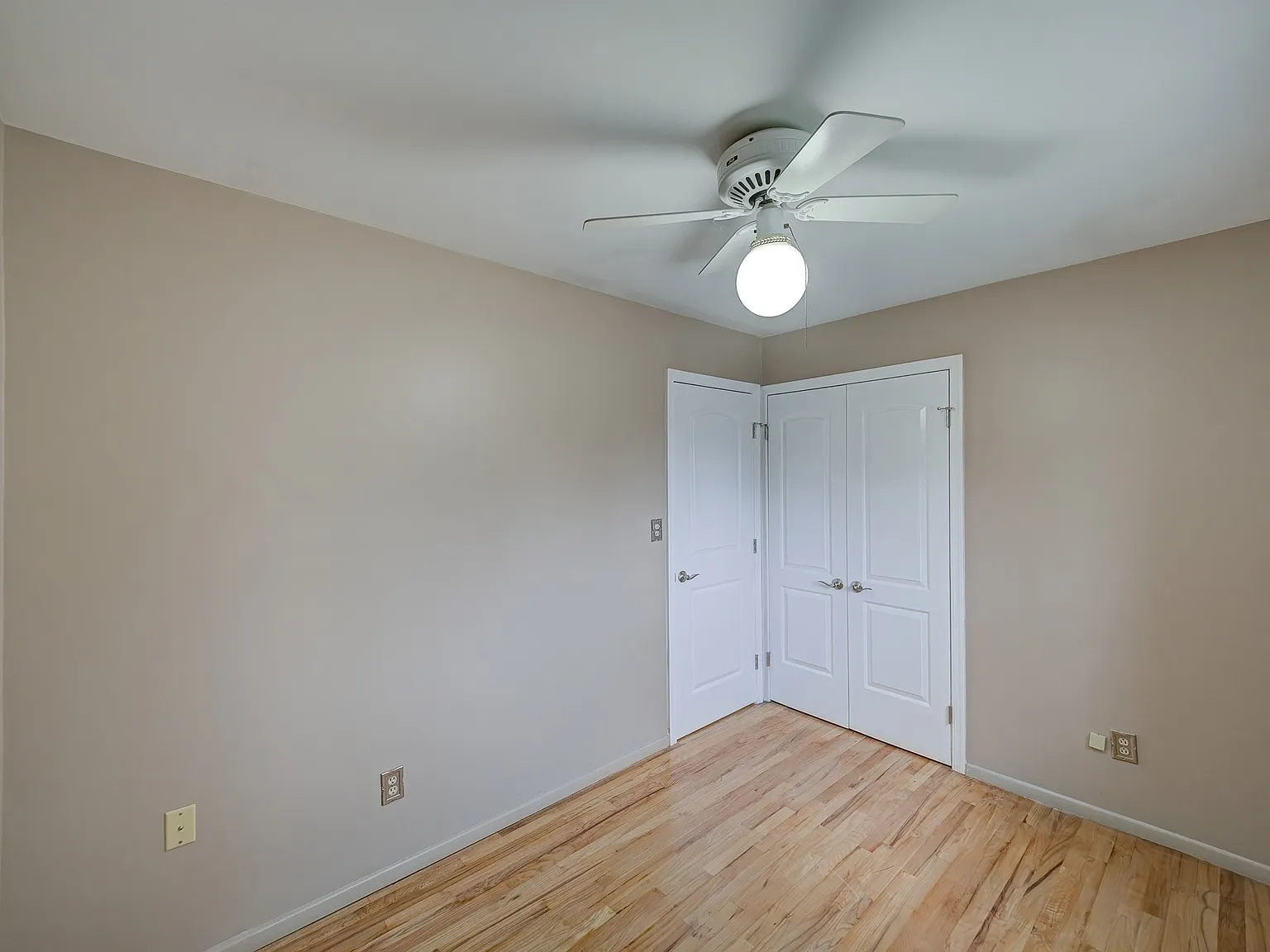 3 bed, 1656 sqft, $4,000 — Photo 2