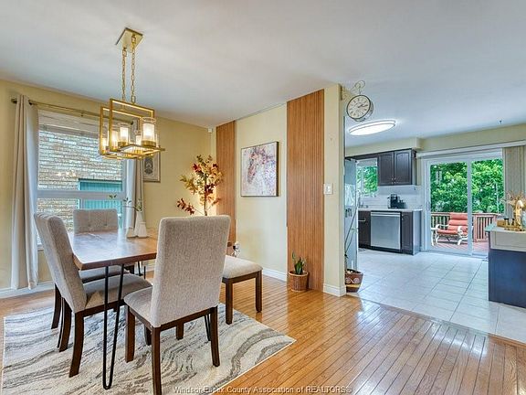 4th image of 578 Lakeview Ave