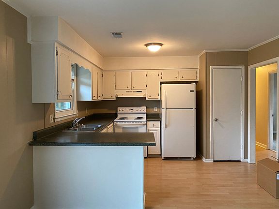 4th image of 1206 Kenningston St