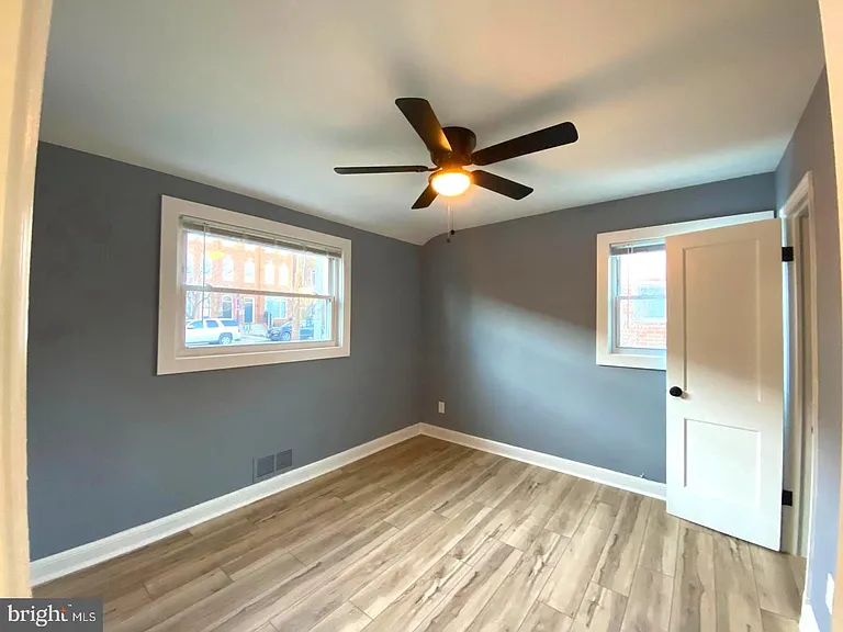 11005 Amherst Ave — Photo 25