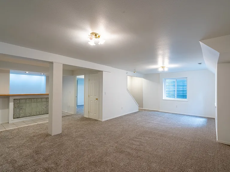 6431 Gemfield Dr — Photo 17
