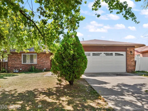 3321 Marie St, Dearborn, MI 48120