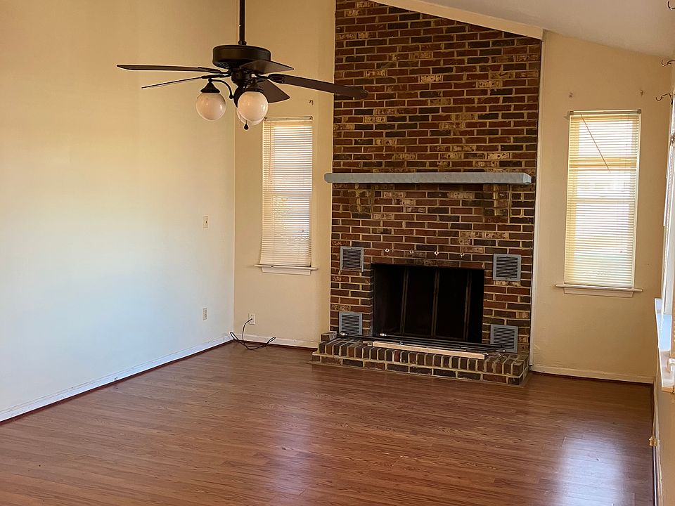 1st image of 104 Gate House Blvd
