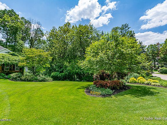4th image of 7868 Austinridge Dr SE