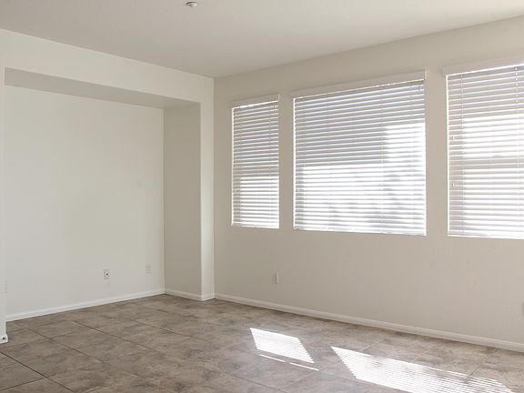 3rd image of 25031 Quince Hill St Unit 3