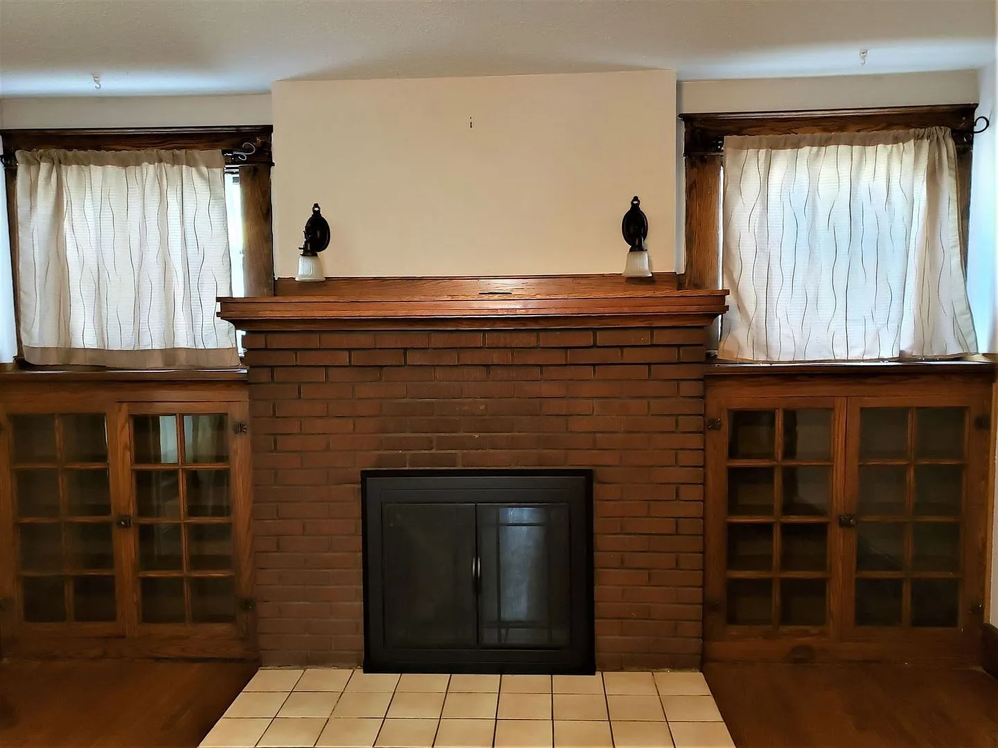 4 Bedroom Home in Kokomo — Photo 3