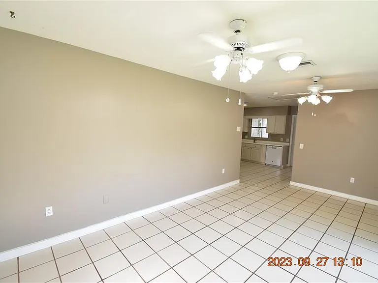 604 Southwood Cv — Photo 19