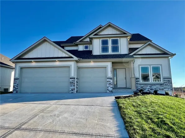 7703 NE 107th St, Kansas City, MO 64157