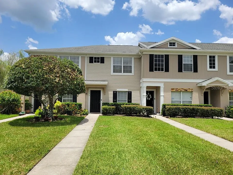 16414 Swan View Cir #16414