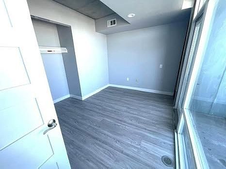 3rd image of 1080 Park Blvd #1884