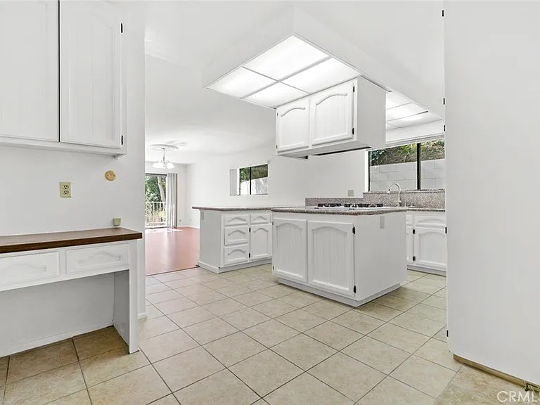 1321 Greenbriar Rd — Photo 13