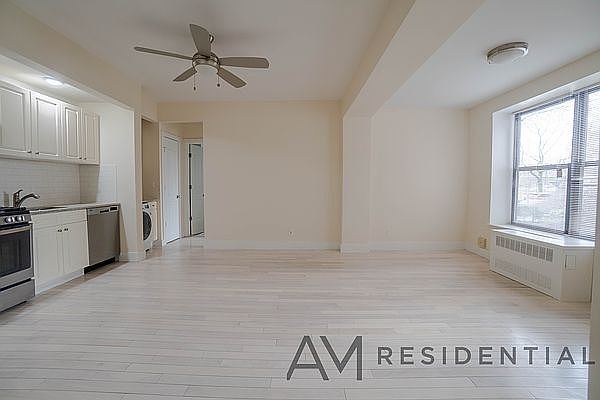 1st image of 31 Ocean Pkwy #10