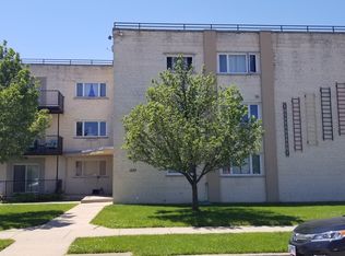 8350 Kimball Ave UNIT 103, Skokie, IL 60076