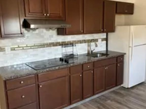 4th image of 4252 Powelton Ave #1