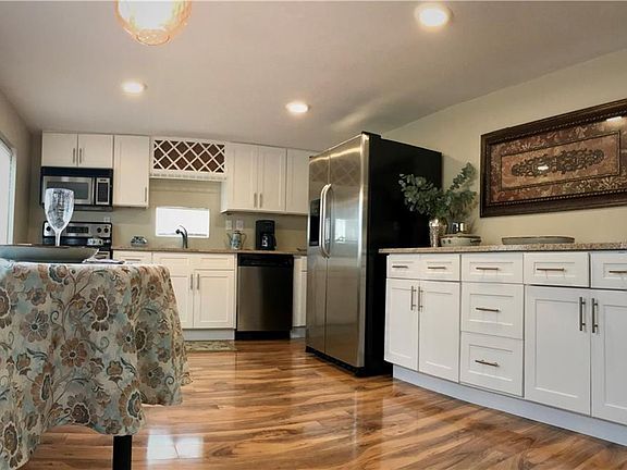 3rd image of 26216 Princess Ln