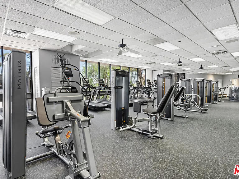 4265 Marina City Dr #101 — Photo 41
