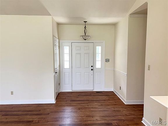 4th image of 352 Strecker Rd