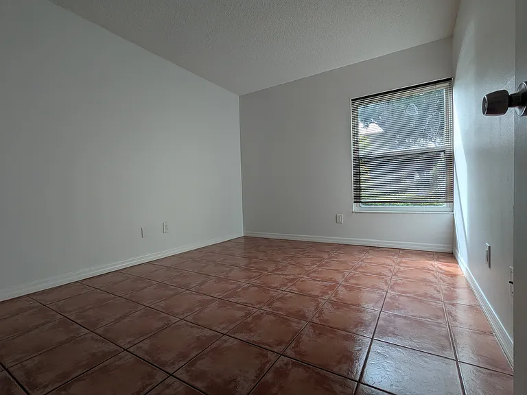 5102 Puritan Cir #5101 — Photo 15