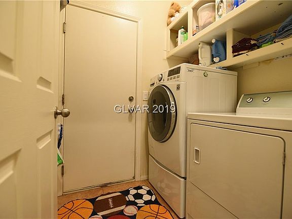 5th image of 5112 Clarks Cove Dr