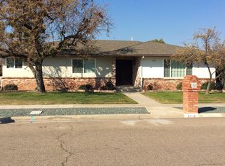 2216 E Los Altos Ave, Fresno, CA