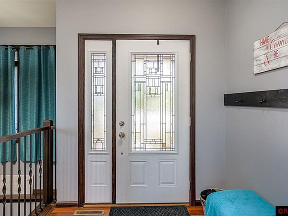 3rd image of 209 Creekside Dr