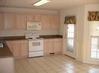 184 Meadow Springs Ln, Mt Carmel, TN 37645